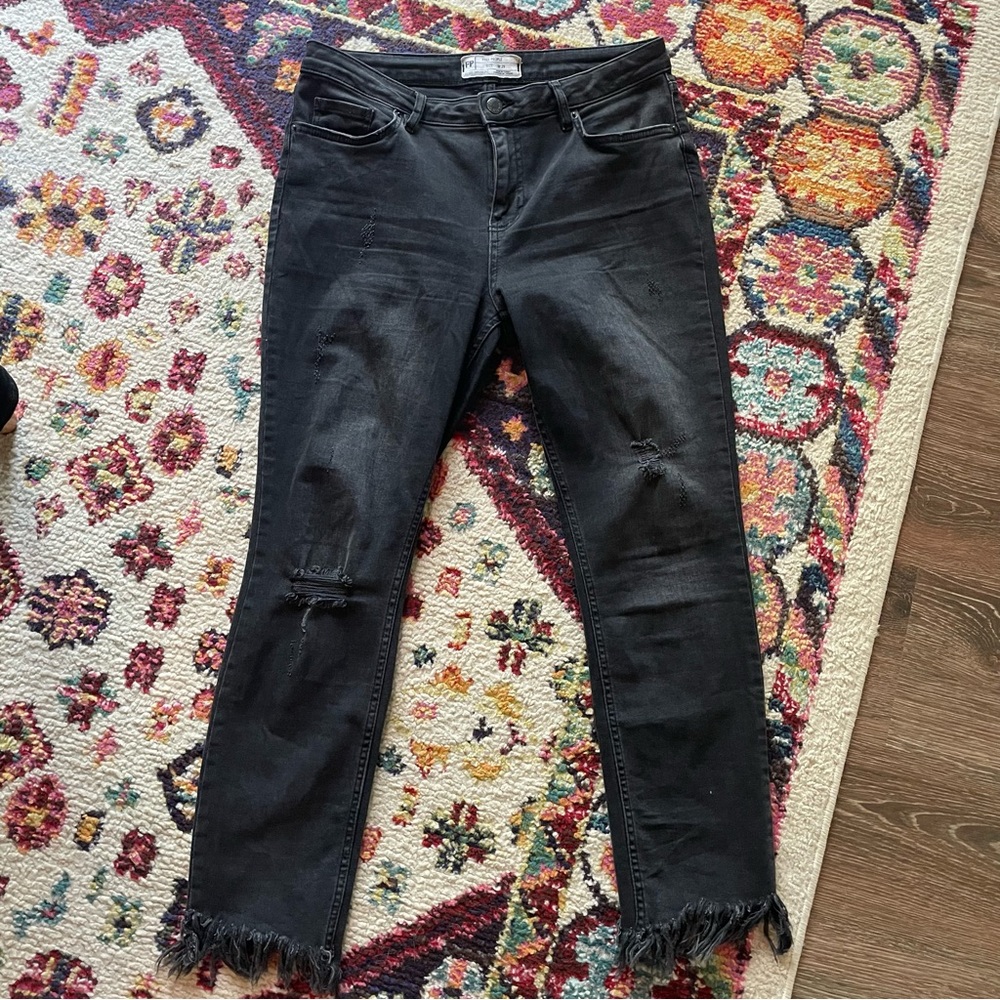 Free People Distressed Black Jeans - 29